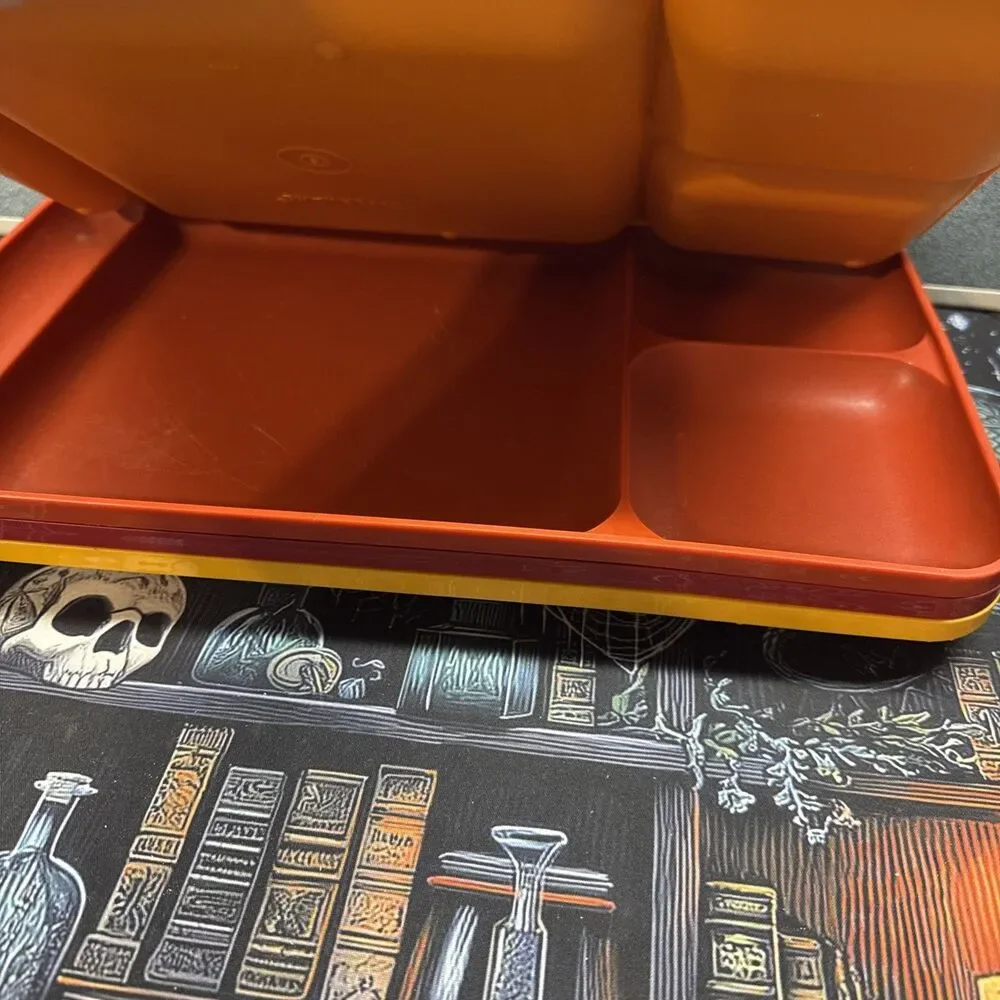 Tupperware vintage set